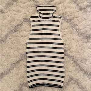 Black and white medium ribbed Express shirt.